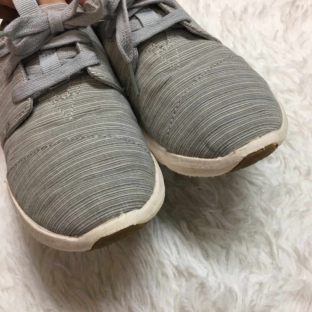 ❌SOLD❌ Toms Light Gray Stripe Del Ray Sneaker - Picture 6 of 8